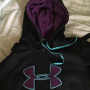 Underarmour sweatshirt